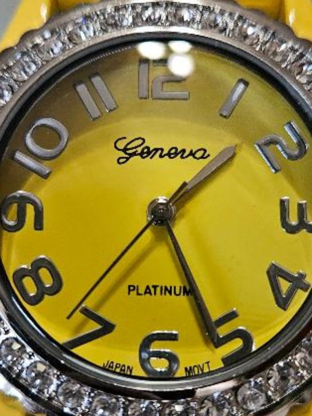 BRAND NEW GENIVA SILCONE YELLOW WATCH Fun! - Picture 7 of 8
